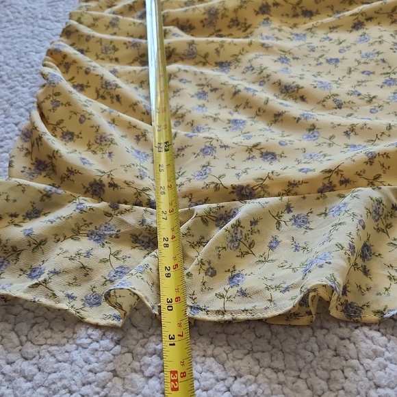Forever 21 Yellow Ditsy Floral Mini Dress side ruching ruffle hem cami Sz S NWT - Picture 13 of 15